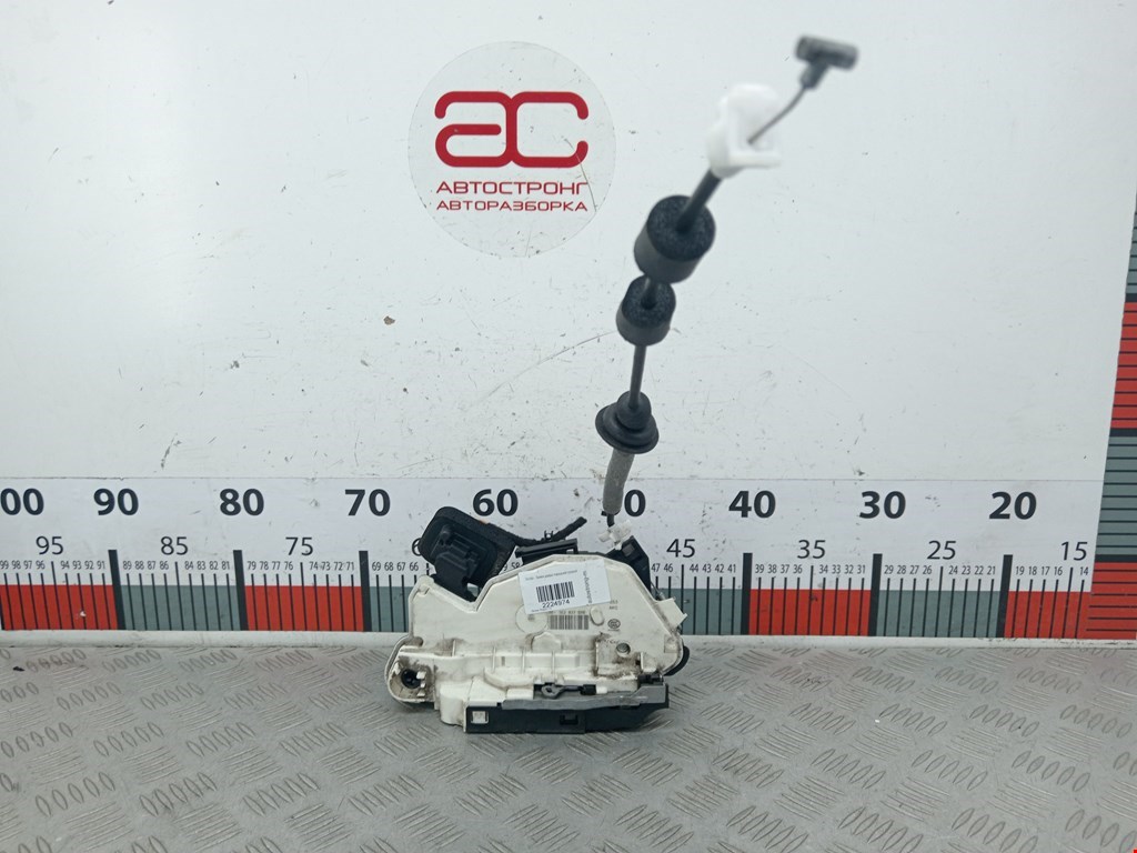 Замок двери передней правой SKODA Rapid 2012-2020