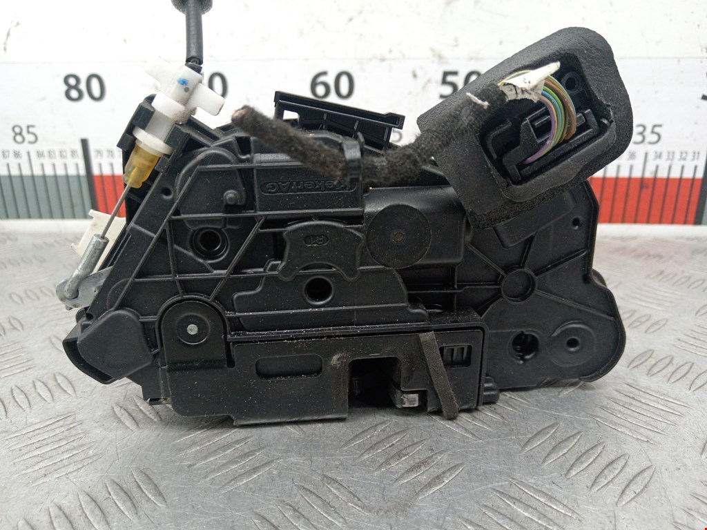 Замок двери передней правой SKODA Rapid 2012-2020