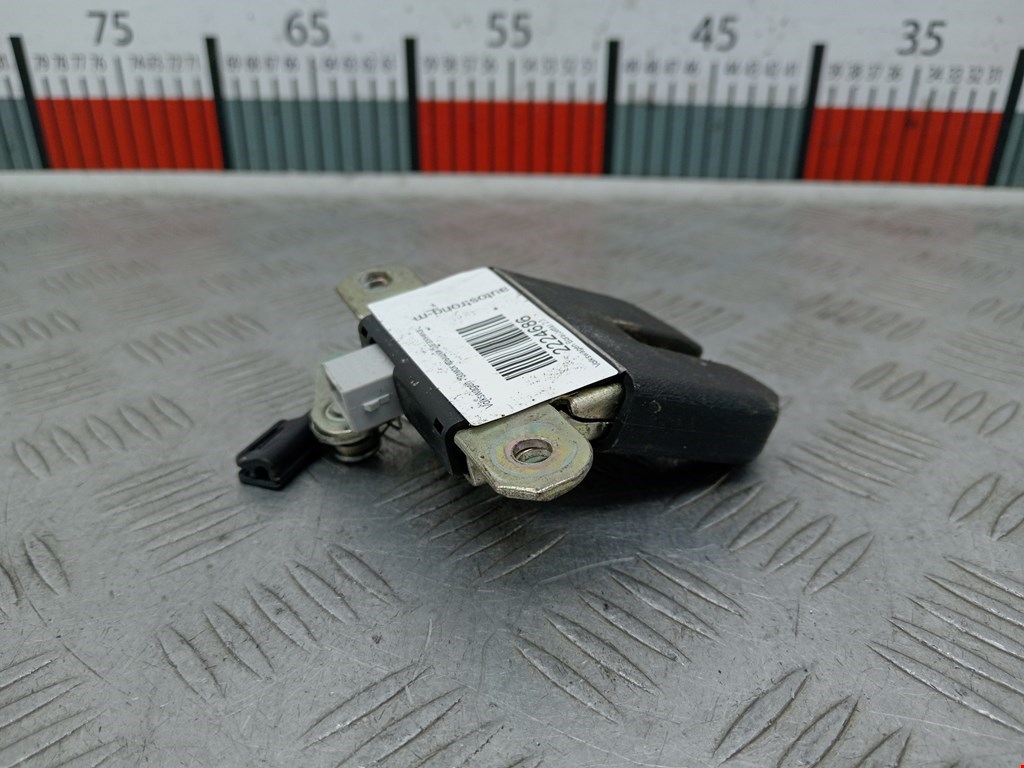 Замок багажника (крышки двери) VOLKSWAGEN Bora 1998-2005
