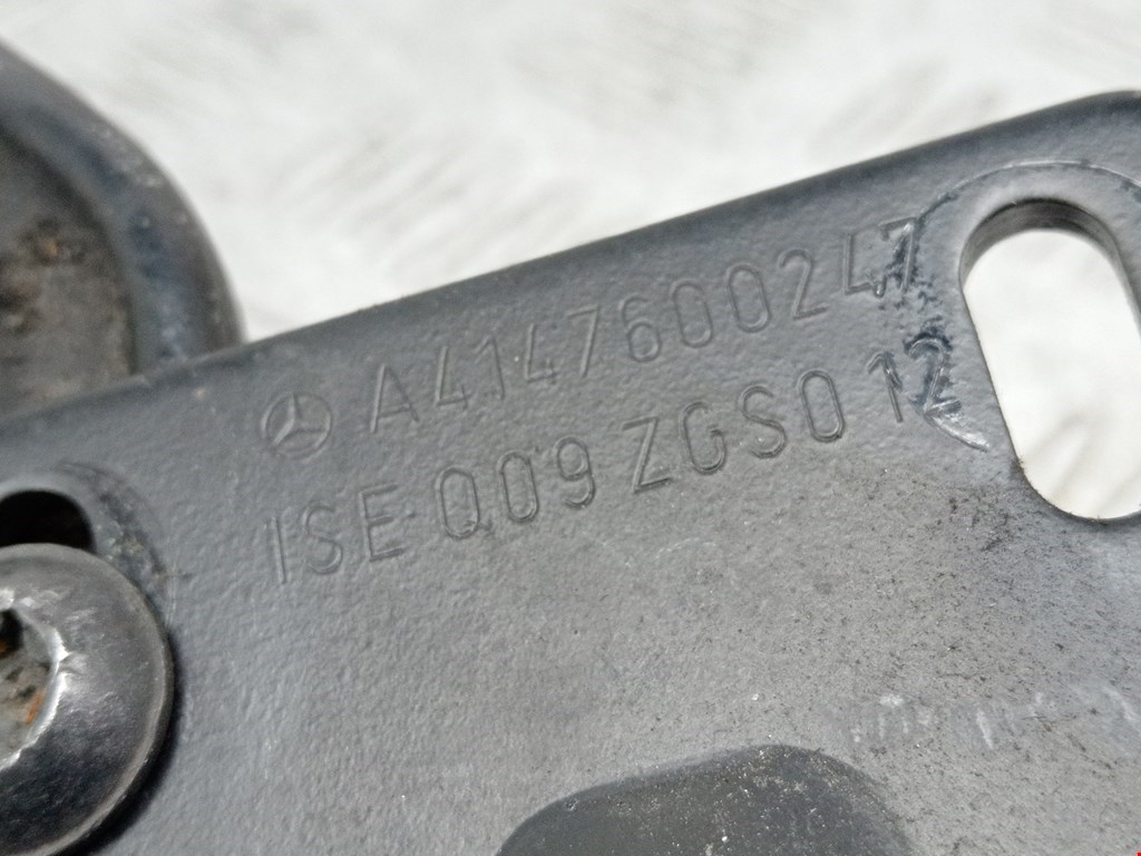 Ролик двери сдвижной (левый/правый средний верхний/нижний) MERCEDES-BENZ Vaneo 2001-2005