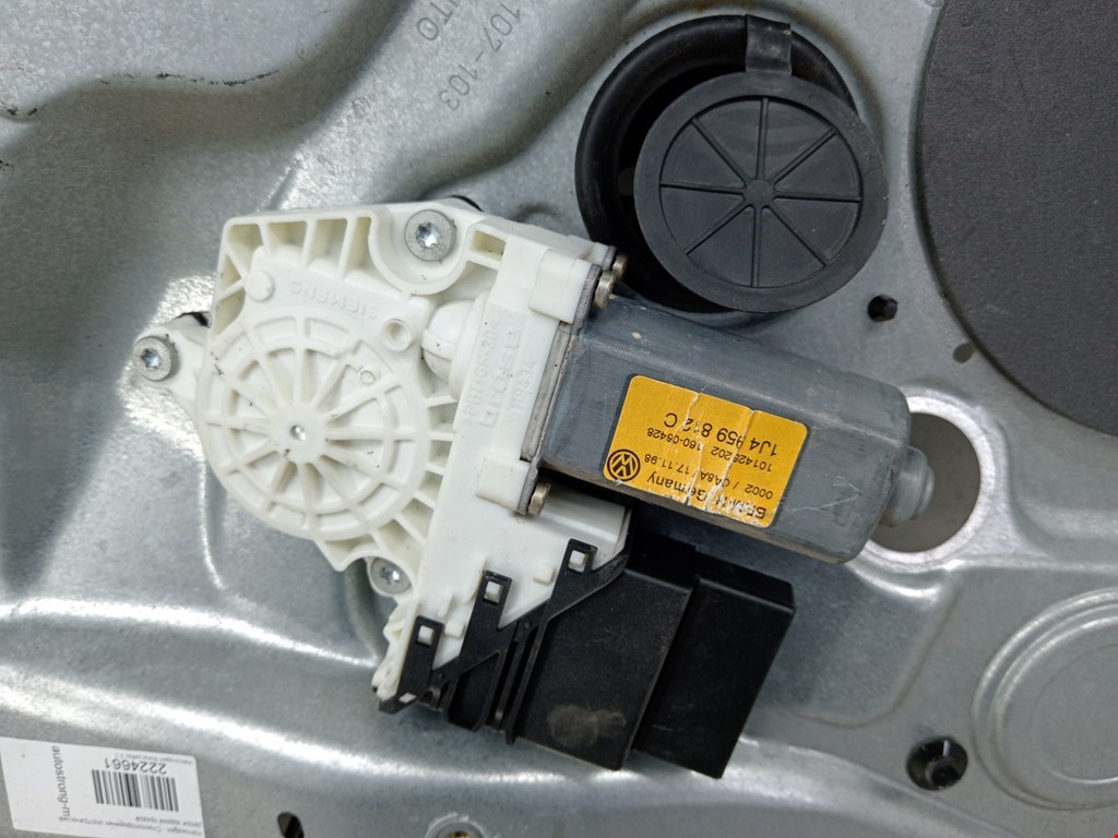 Стеклоподъемник задний правый VOLKSWAGEN Bora 1998-2005