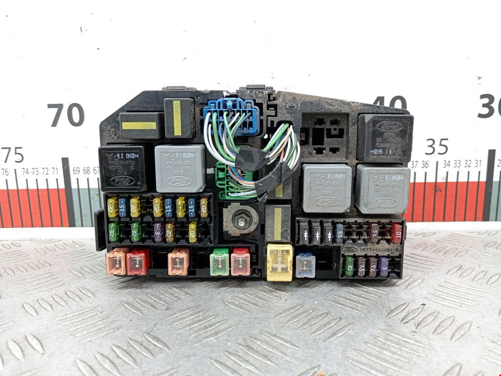 Блок предохранителей Ford Mondeo 3 (2000-2007)