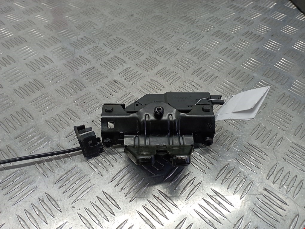 Замок багажника (крышки двери) BMW 3er E90/E91 2005-2012