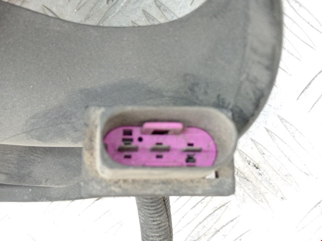 Вентилятор радиатора основного VOLKSWAGEN Bora 1998-2005