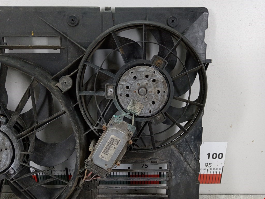 Вентилятор радиатора основного VOLKSWAGEN Touareg 2002-2010