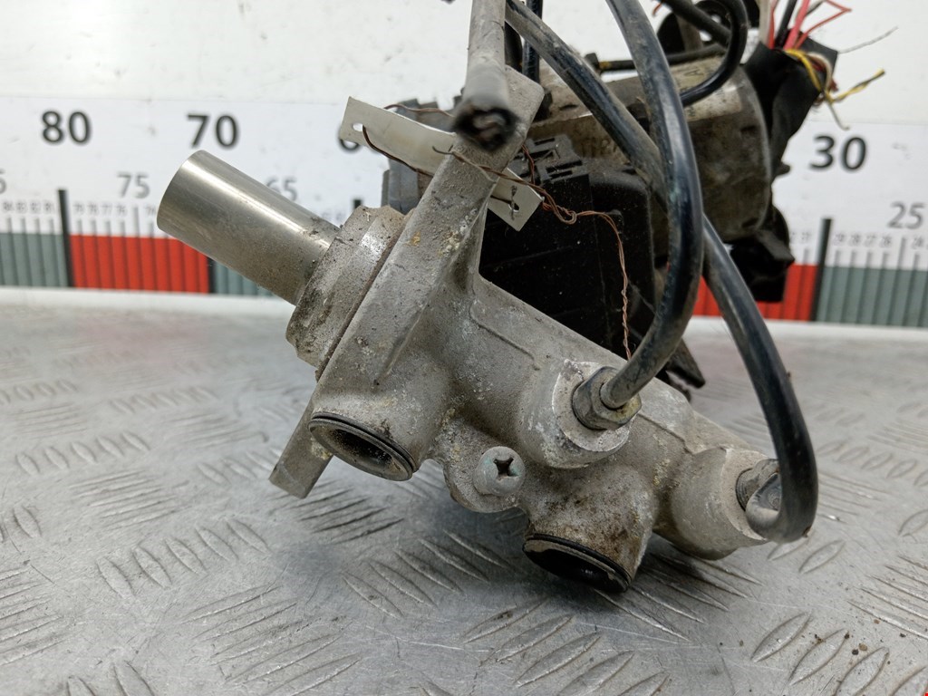 Блок ABS (насос) HYUNDAI Solaris I 2010-2017