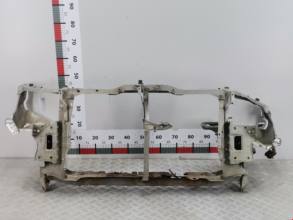 Панель передняя отрезная часть (телевизор передняя монтажная панель) Toyota Avensis 2 (T250) (2003-2010)