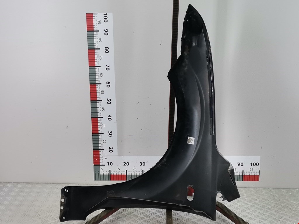 Крыло переднее правое FORD Focus II 2005-2011