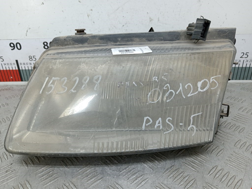Фара левая VOLKSWAGEN Passat B5 1997-2005