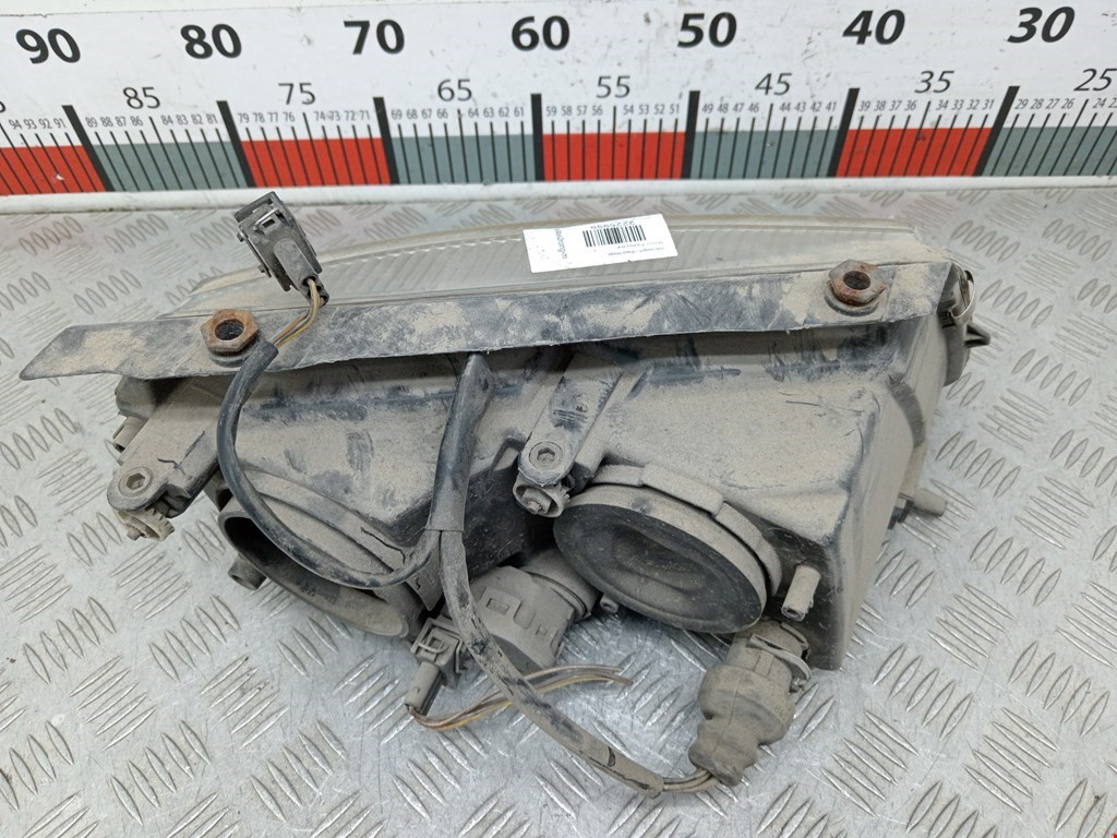 Фара левая VOLKSWAGEN Passat B5 1997-2005