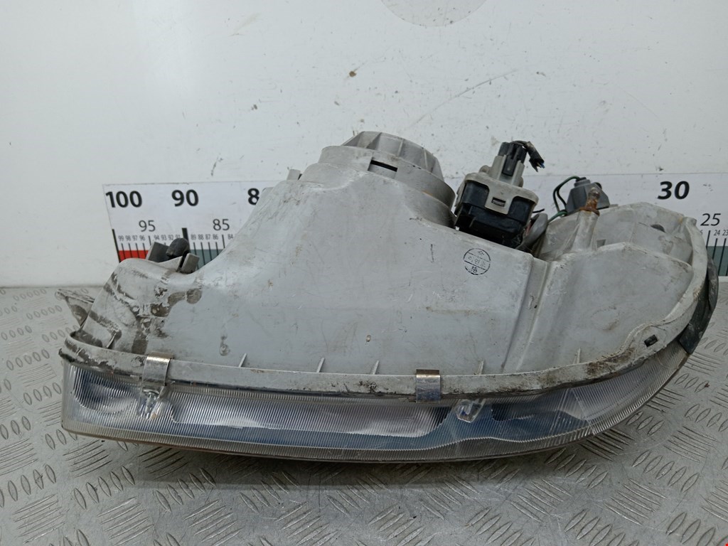 Фара правая KIA Carnival I 1999-2005