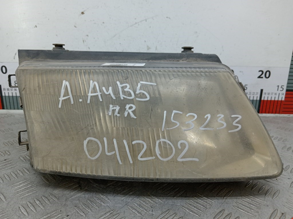 Фара правая VOLKSWAGEN Passat B5 1997-2005