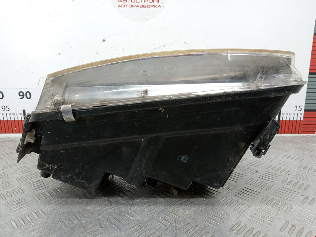 Фара правая VOLKSWAGEN Passat B5 1997-2005