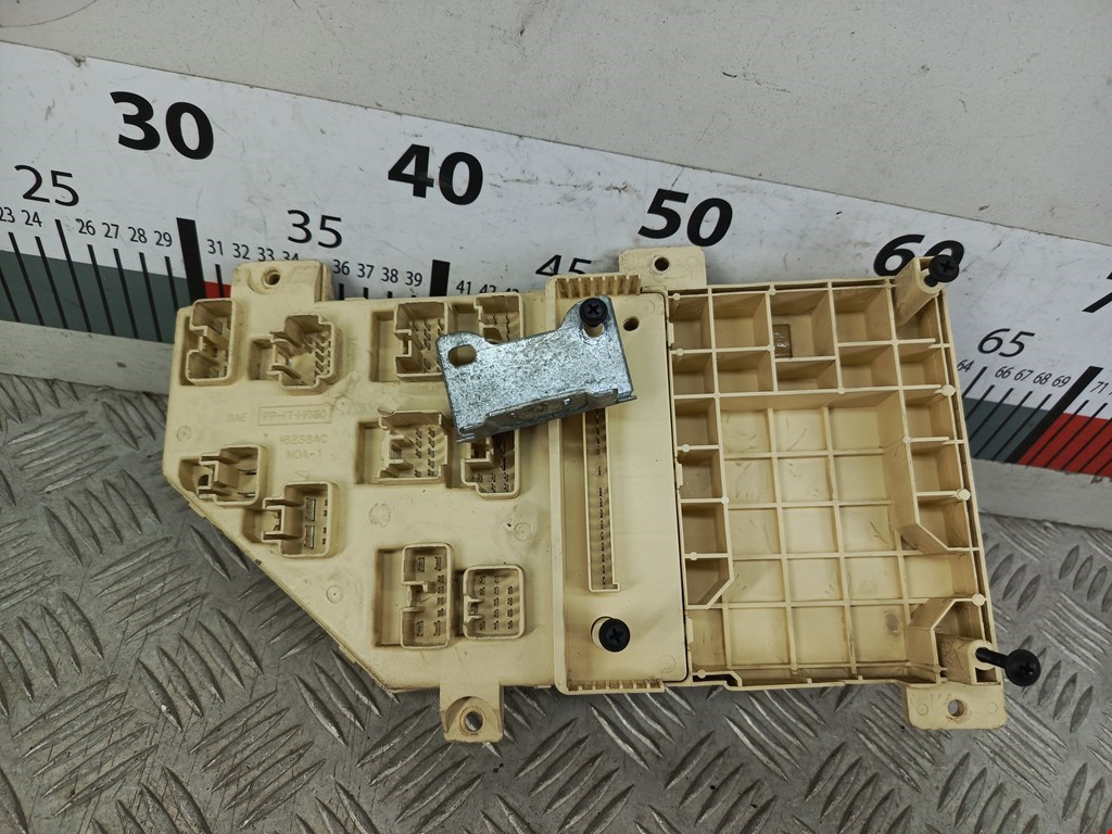 Датчик уровня в бачок омывателя CHRYSLER 300 M 300M 1998-2004