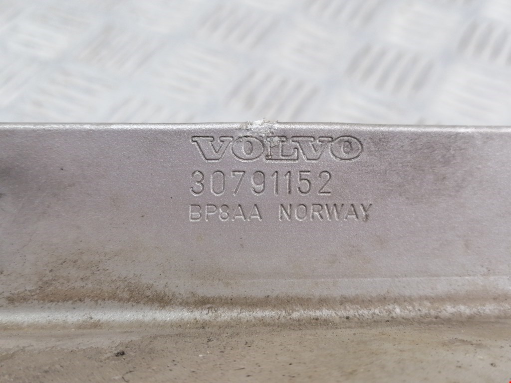 Усилитель переднего бампера (передний) VOLVO V70 III 2007-2016