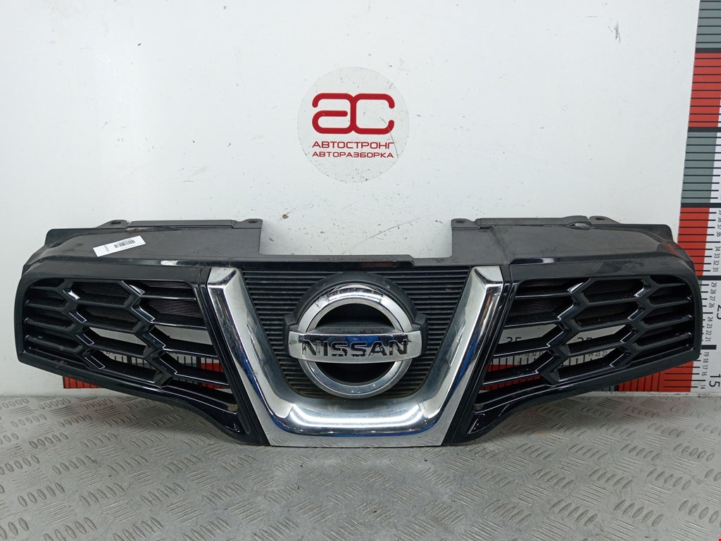 Решетка радиатора NISSAN Qashqai J10 2006-2013