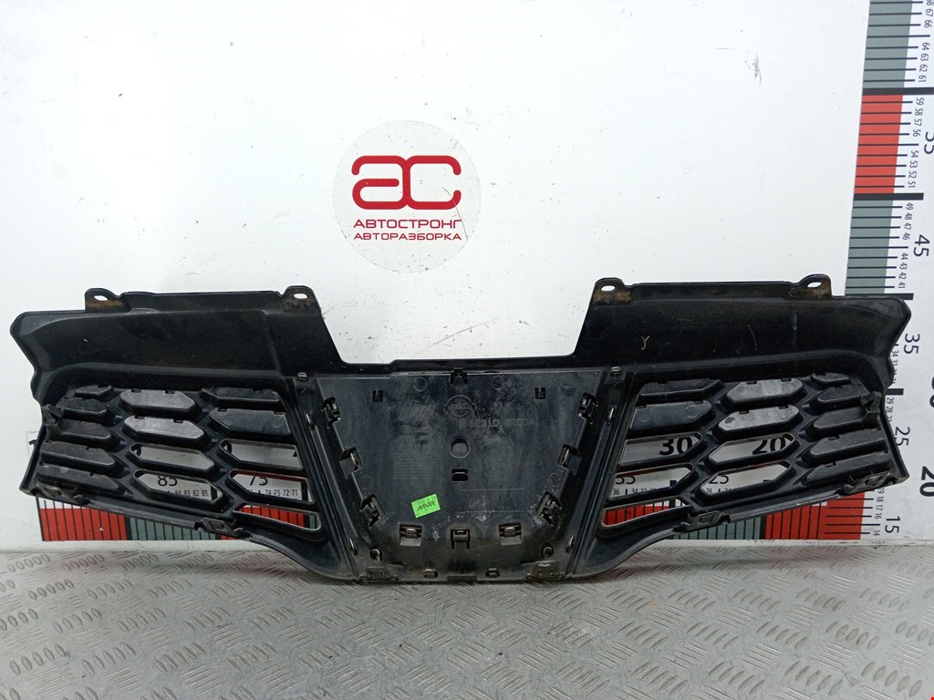 Решетка радиатора NISSAN Qashqai J10 2006-2013