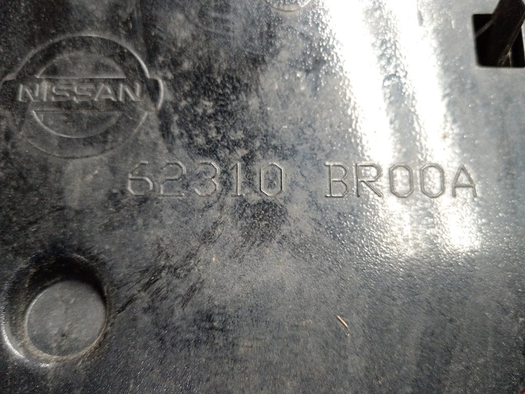 Решетка радиатора NISSAN Qashqai J10 2006-2013