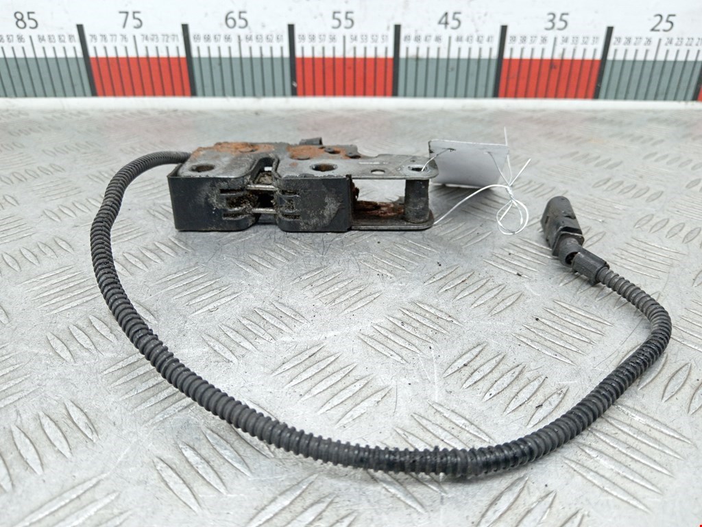 Замок капота VOLKSWAGEN Tiguan 2007-2016