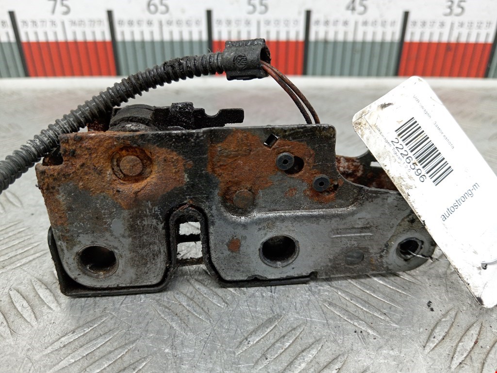 Замок капота VOLKSWAGEN Tiguan 2007-2016