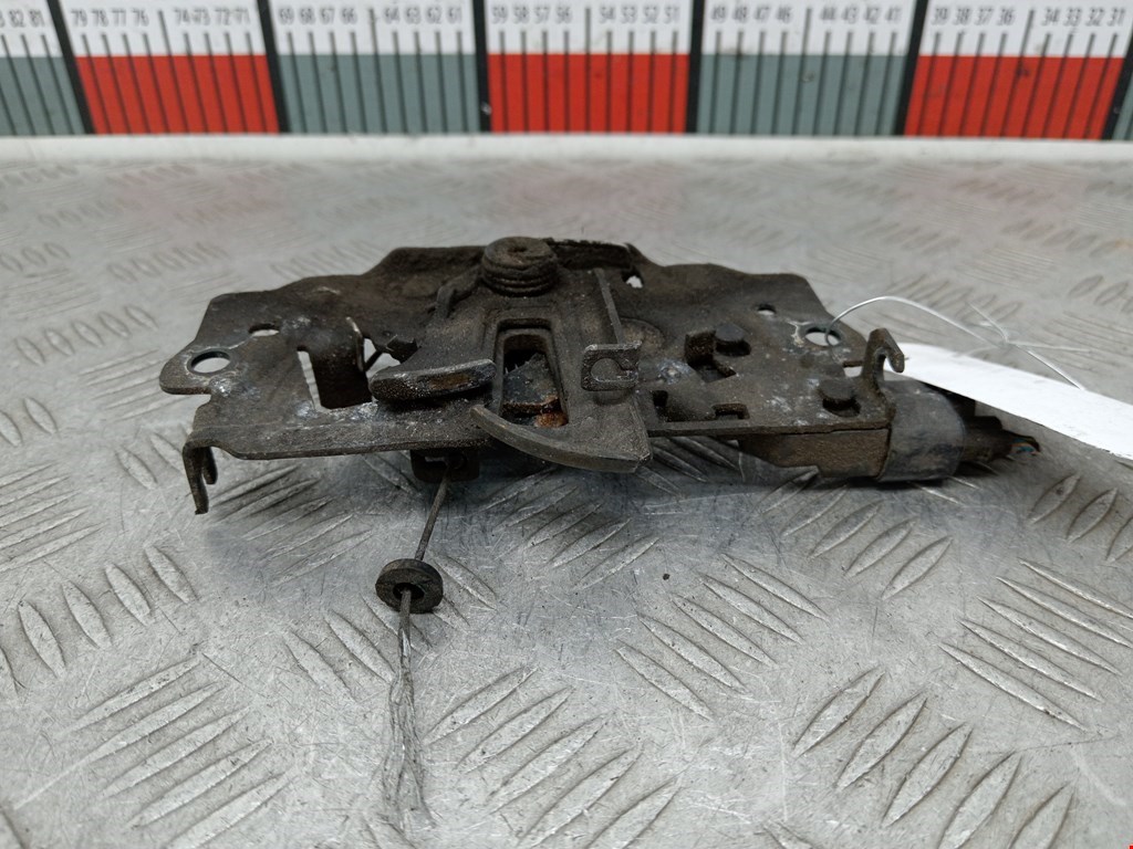 Замок капота FORD Focus III 2011-2019