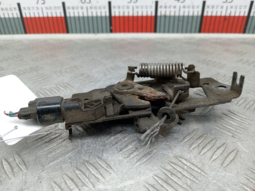 Замок капота FORD Focus III 2011-2019