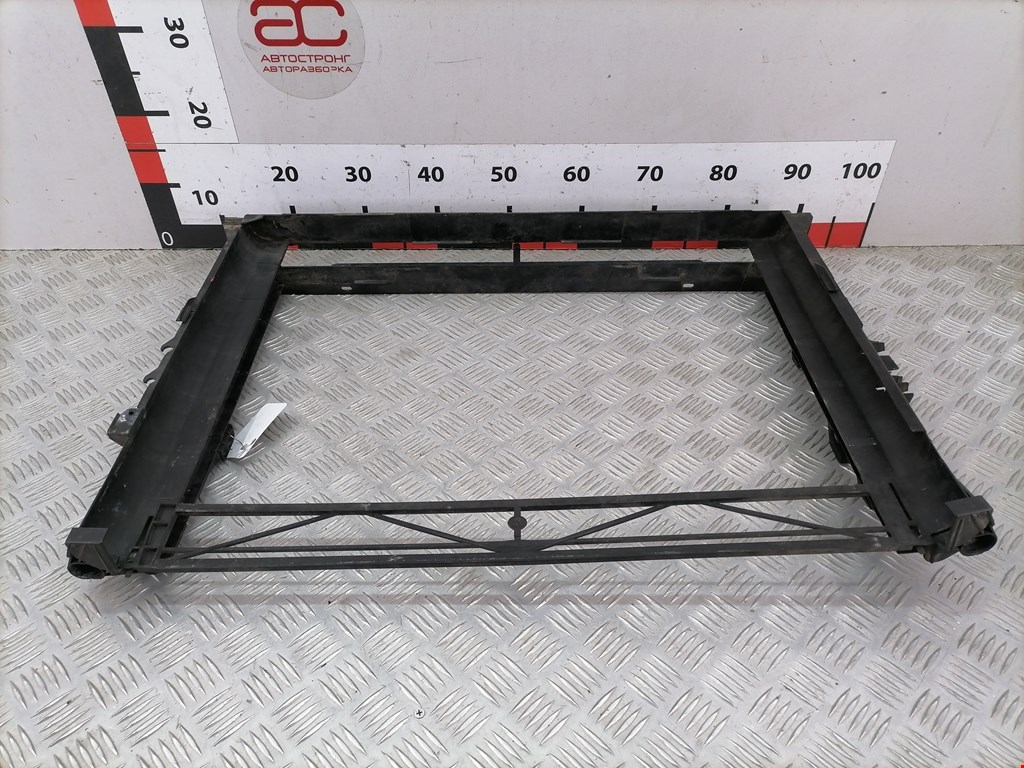 Диффузор (кожух) вентилятора LAND ROVER Range Rover 2002-2012