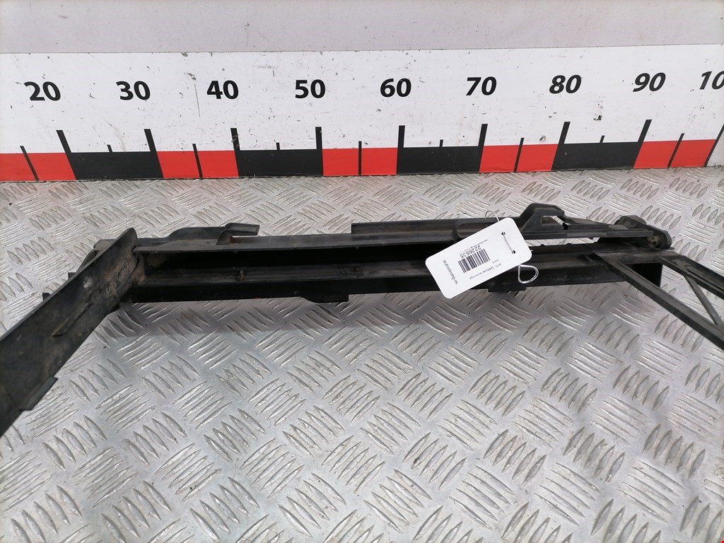 Диффузор (кожух) вентилятора LAND ROVER Range Rover 2002-2012