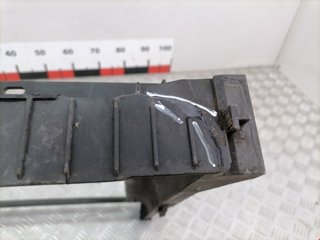 Диффузор (кожух) вентилятора LAND ROVER Range Rover 2002-2012