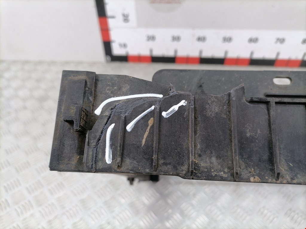 Диффузор (кожух) вентилятора LAND ROVER Range Rover 2002-2012