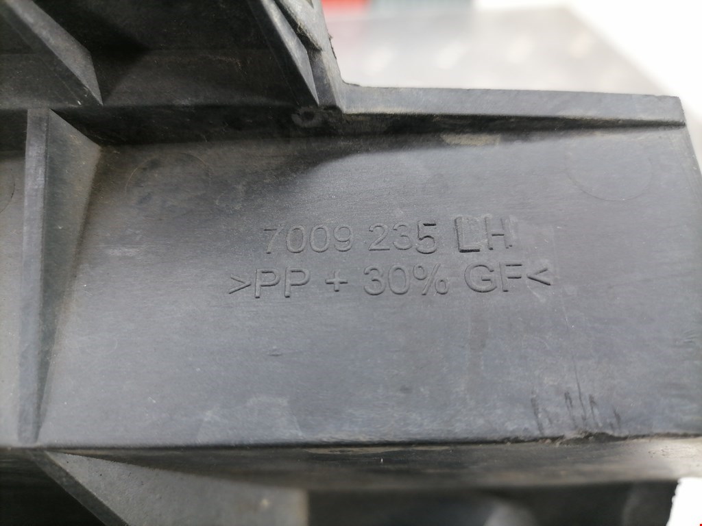 Кронштейн фары левый LAND ROVER Range Rover 2002-2012