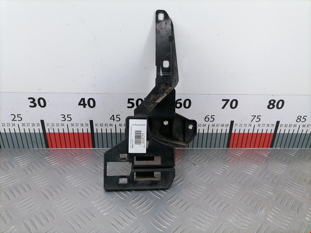 Кронштейн переднего бампера правый LAND ROVER Range Rover 2002-2012