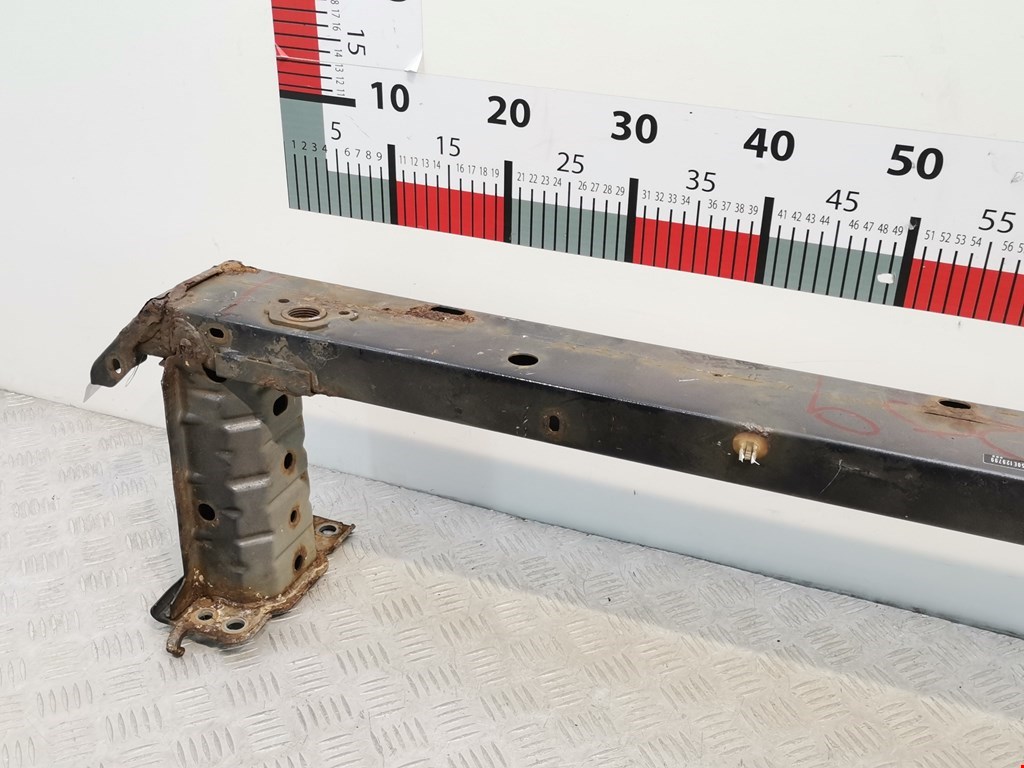 Усилитель переднего бампера (передний) TOYOTA Avensis 2009-2015