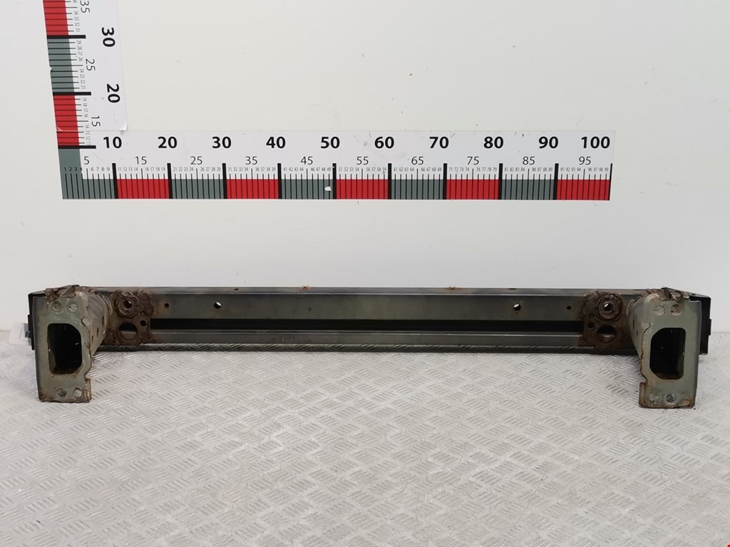 Усилитель переднего бампера (передний) TOYOTA Avensis 2009-2015