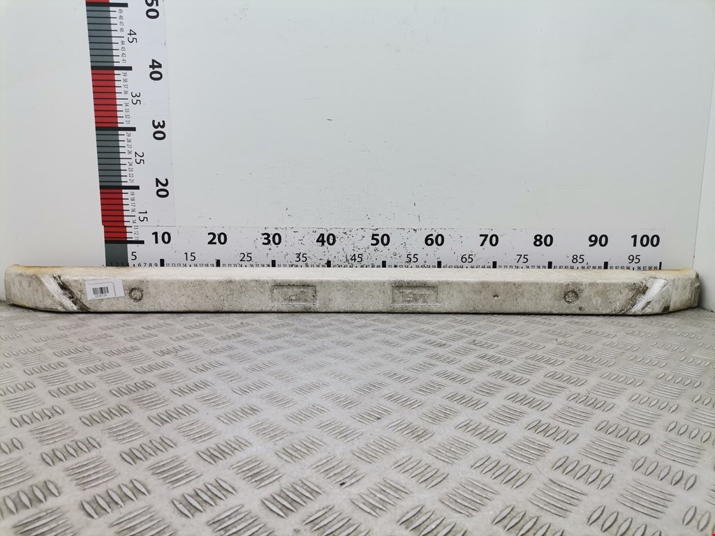 Абсорбер (наполнитель бампера) Toyota Avensis 3 (T270) (2009-2018)