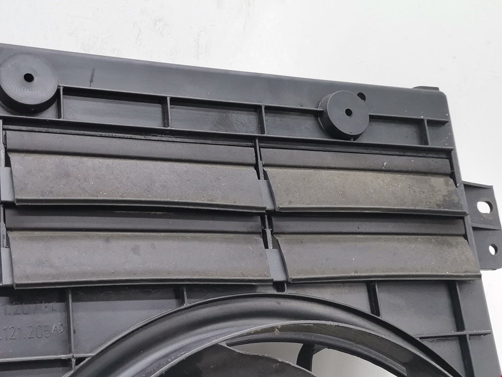 Вентилятор радиатора основного VOLKSWAGEN Tiguan 2007-2016