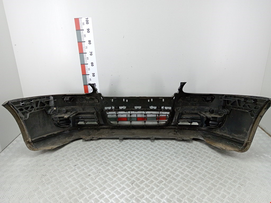 Бампер передний VOLKSWAGEN Jetta V 2005-2011