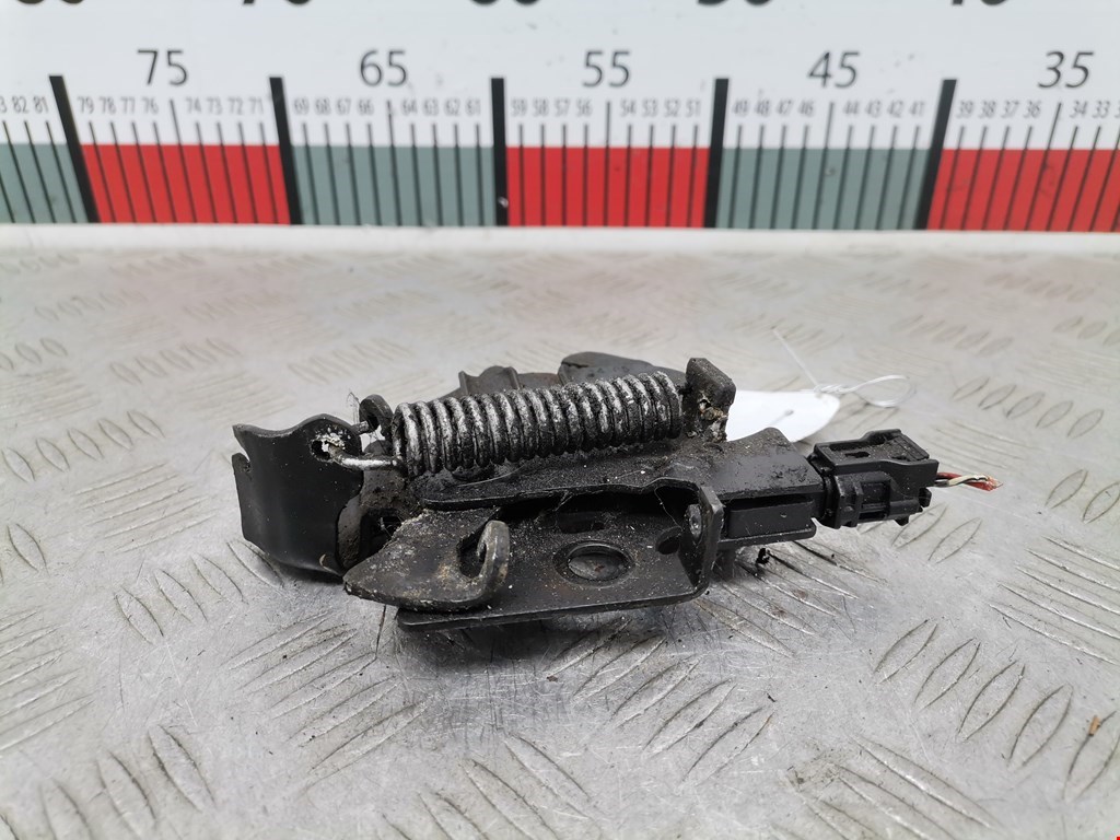 Замок капота TOYOTA Avensis 2009-2015