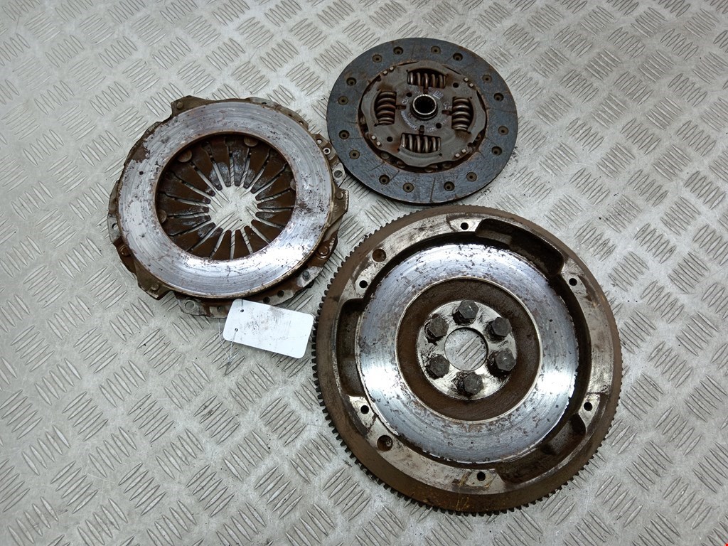 Маховик (демпфер сцепления) OPEL Meriva A 2003-2010