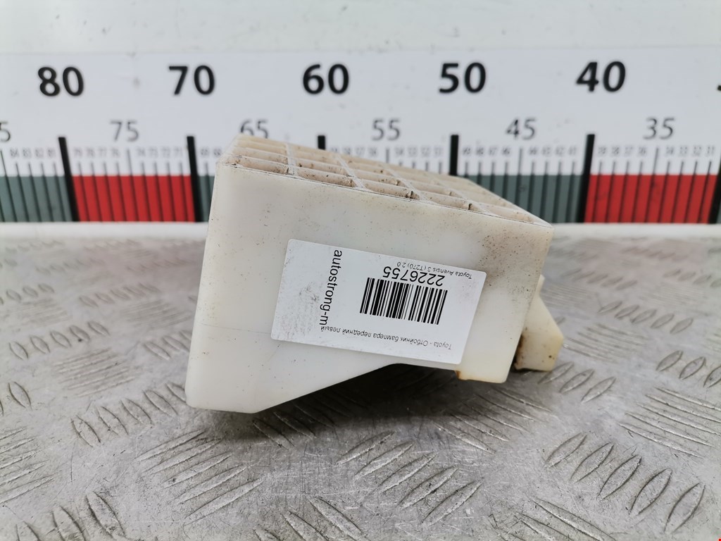 Отбойник бампера передний левый Toyota Avensis 3 (T270) (2009-2018)