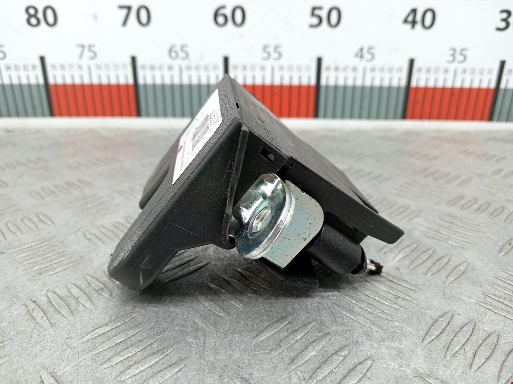 Замок багажника (крышки двери) VOLKSWAGEN Golf V 2003-2009