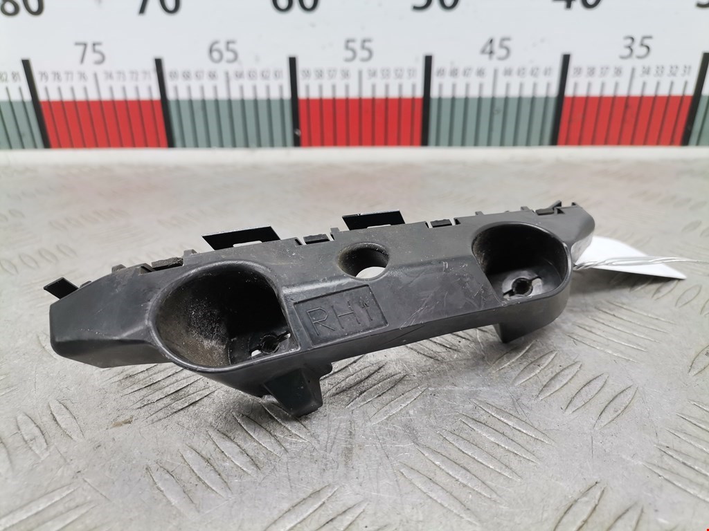 Кронштейн переднего бампера правый NISSAN Note E12 2013-2020