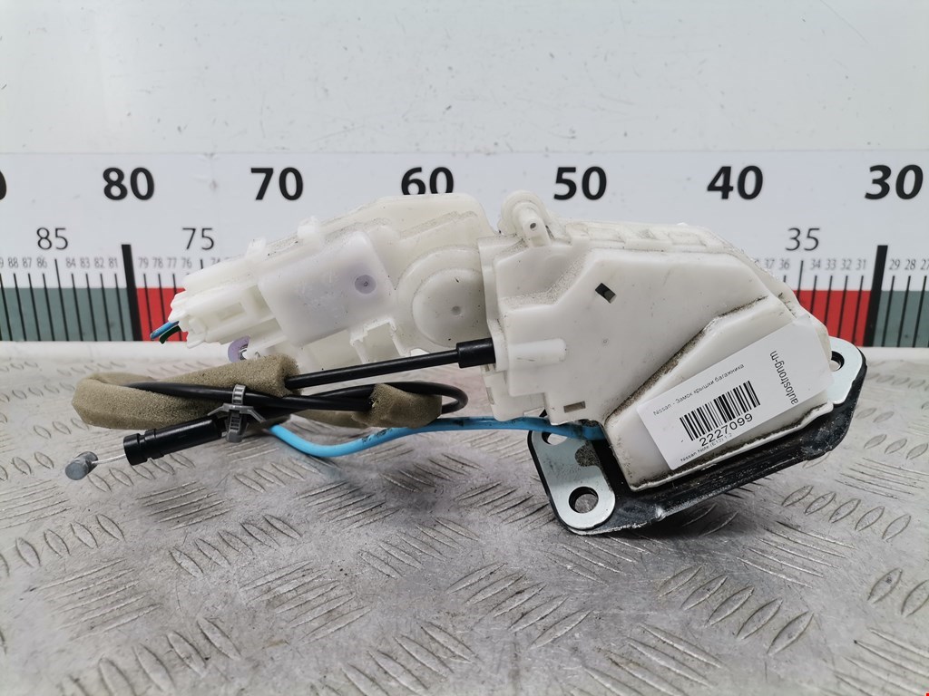 Замок багажника (крышки двери) NISSAN Note E12 2013-2020
