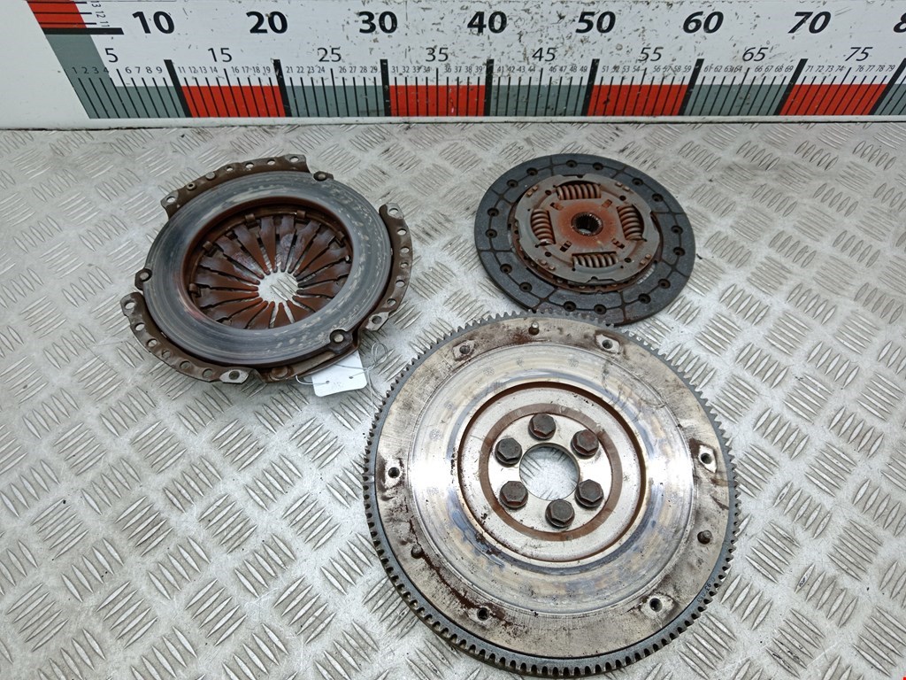 Маховик (демпфер сцепления) SKODA Fabia MK2 5J 2007-2014