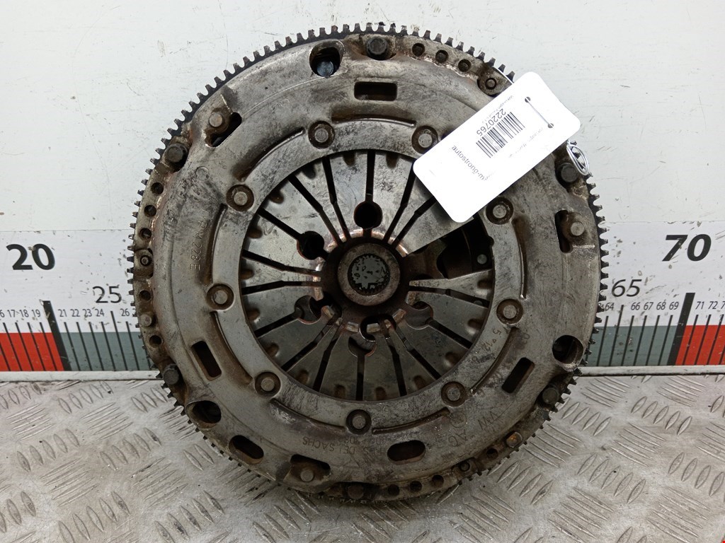 Маховик (демпфер сцепления) VOLKSWAGEN Passat B6 2005-2011