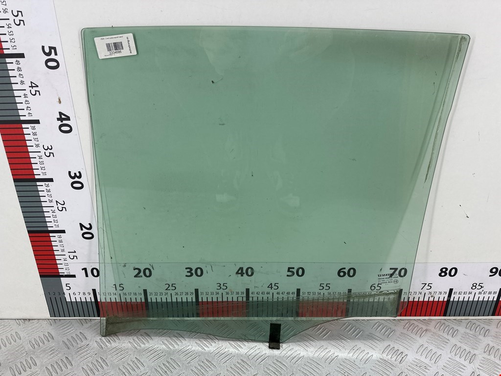 Стекло двери заднее правое RENAULT Modus 2004-2012