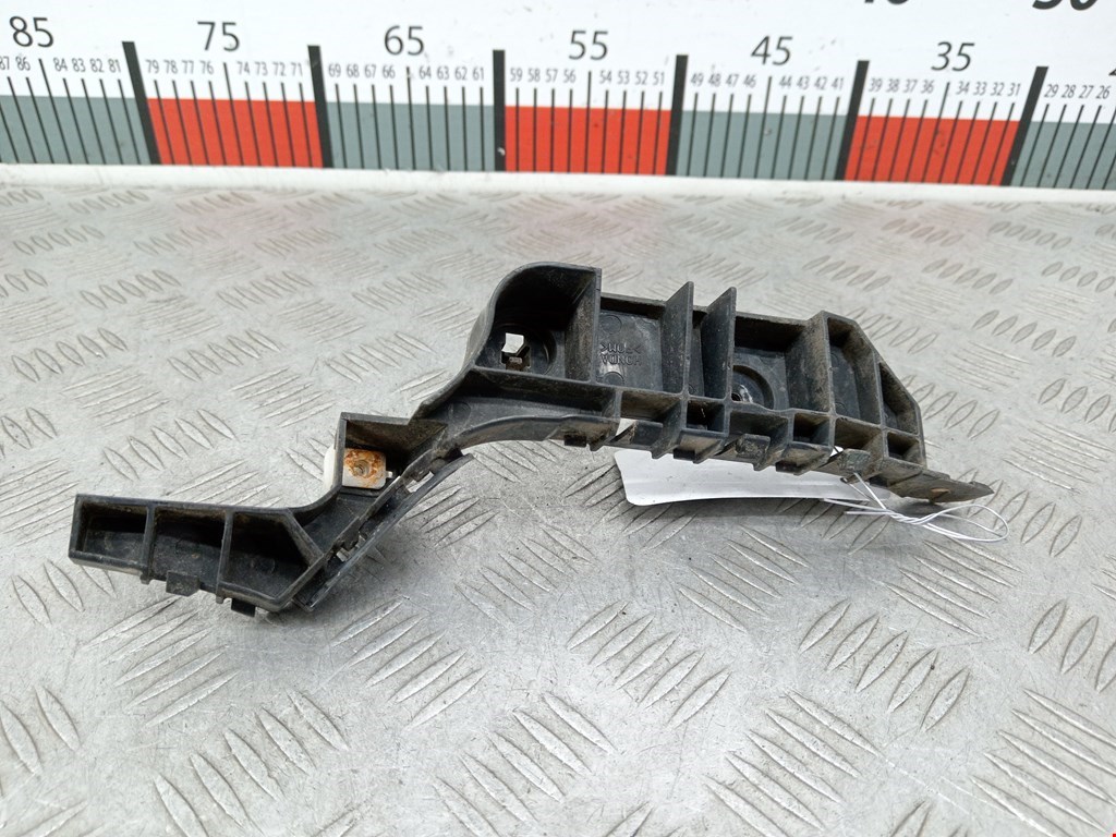 Кронштейн переднего бампера правый HONDA Accord VII 2002-2007