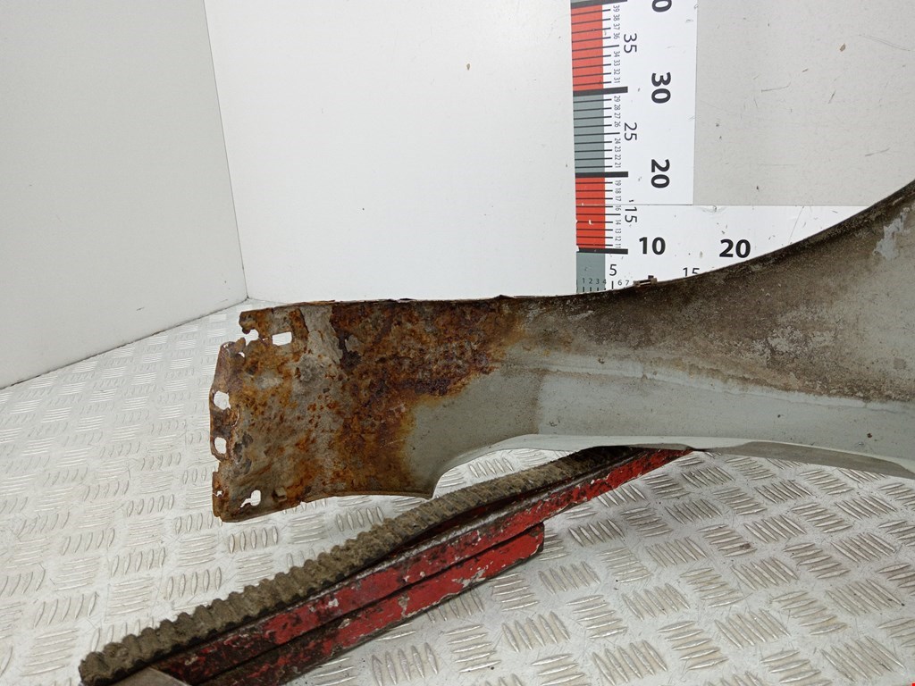 Крыло переднее правое FORD Focus II 2005-2011