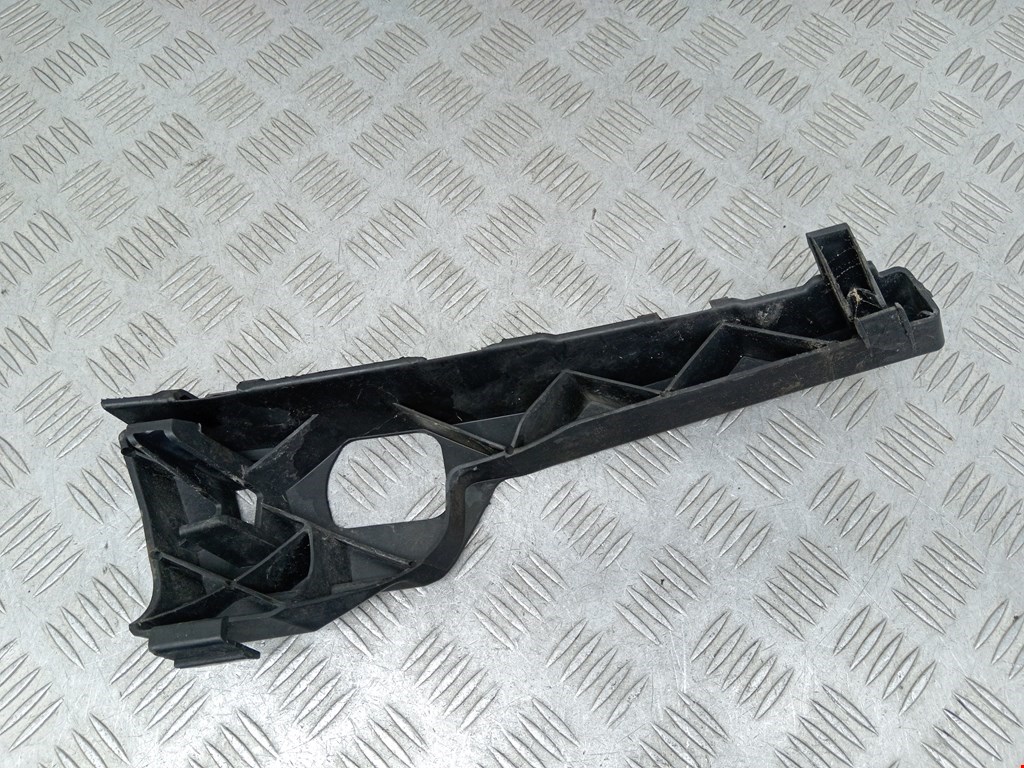 Кронштейн переднего бампера левый FORD Focus II 2005-2011