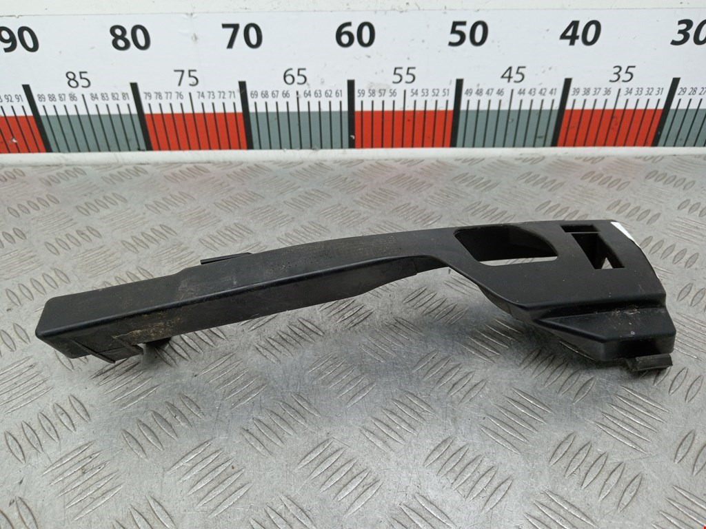 Кронштейн переднего бампера левый FORD Focus II 2005-2011